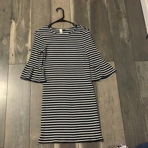 Black and white dress XS